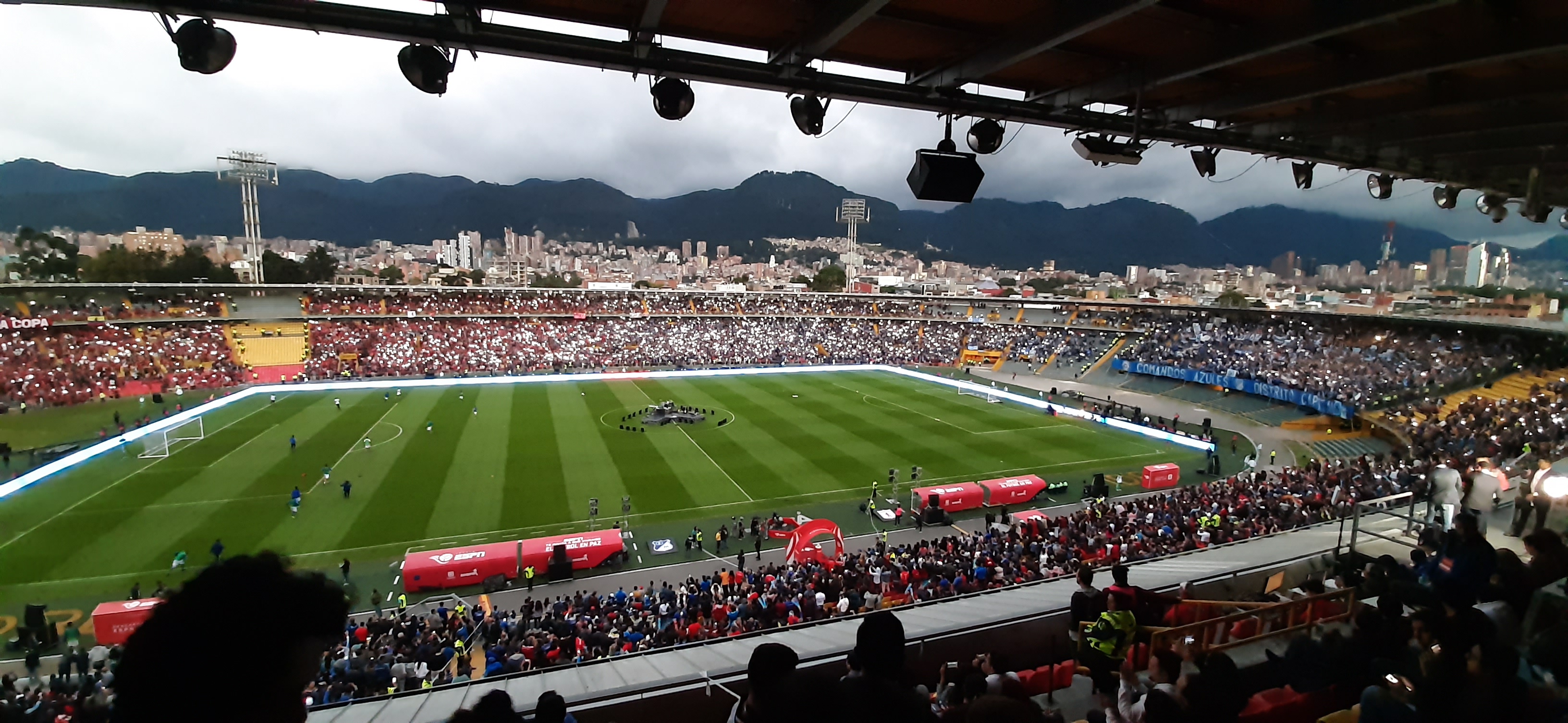 Fútbol en paz