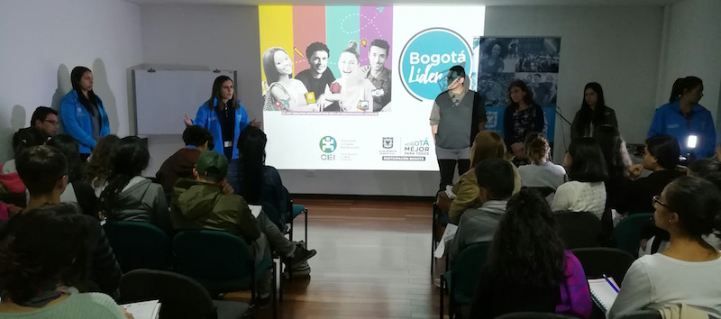 Con las pilas puestas, jóvenes de Bogotá Líder comienzan ciclo de formación