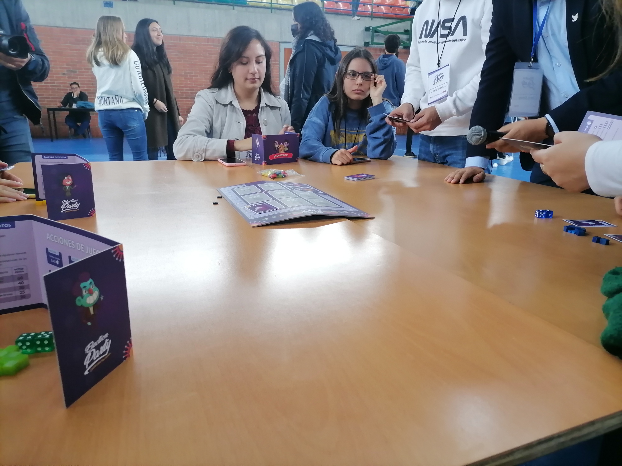 200 ESTUDIANTES PARTICIPAN EN EL PRIMER DEMOCRACY FEST