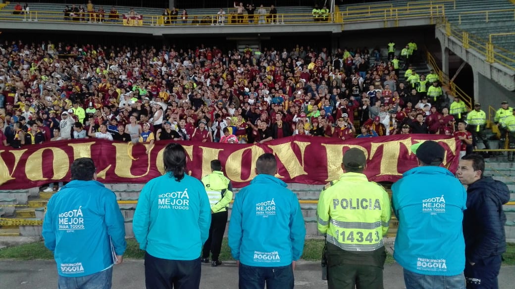 Todo listo para la Semifinal del Fútbol Colombiano y en Bogotá durante los partidos, seremos ‘Hinchas 10’