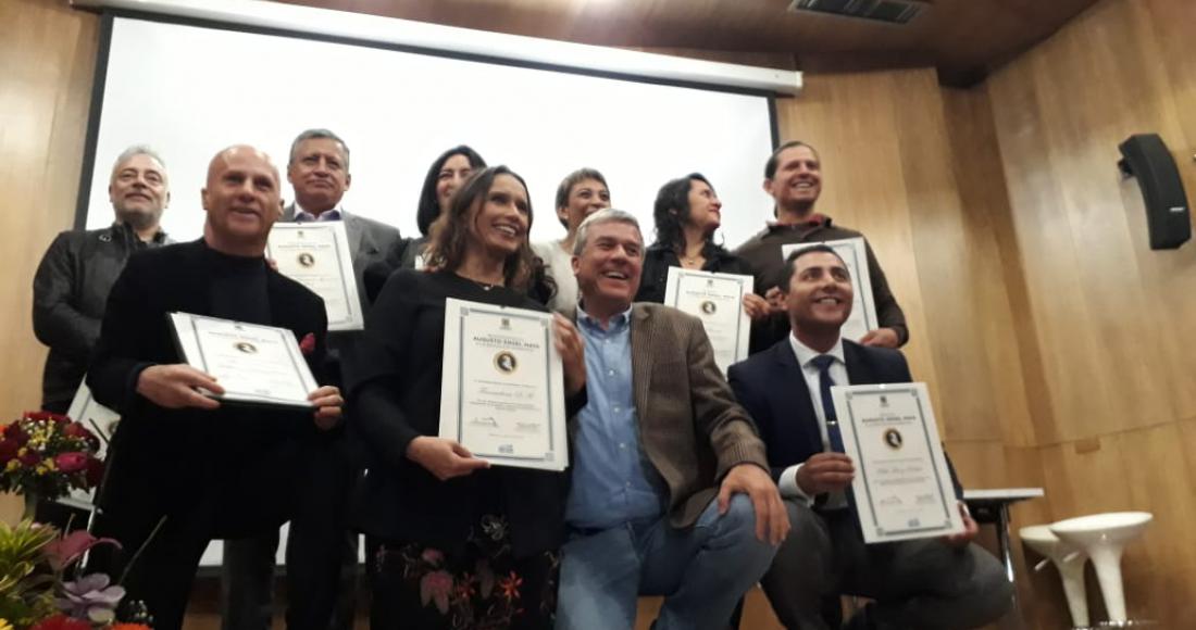 Premio Ambiental para Proyectos de Agricultura Urbana Apoyado por el IDPAC