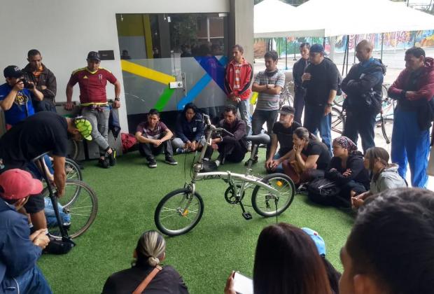 Migrantes venezolanos podrán rodar por Bogotá gracias a ‘Dale Pedal a Venezuela’ 