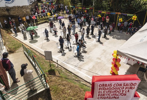 Cancha de microfútbol y parque biosaludable: nuevas Obras con Saldo Pedagógico entregadas por el IDPAC