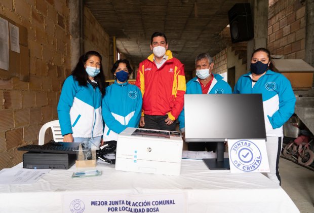 ‘Juntas de Cristal’ recibirán kit tecnológico