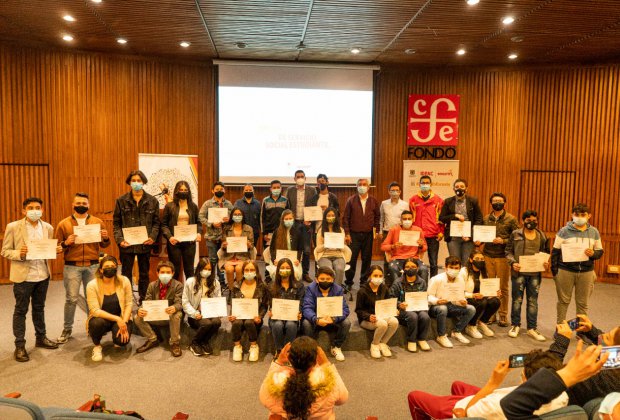 IDPAC entrega certificado de servicio social estudiantil a 151 jóvenes 