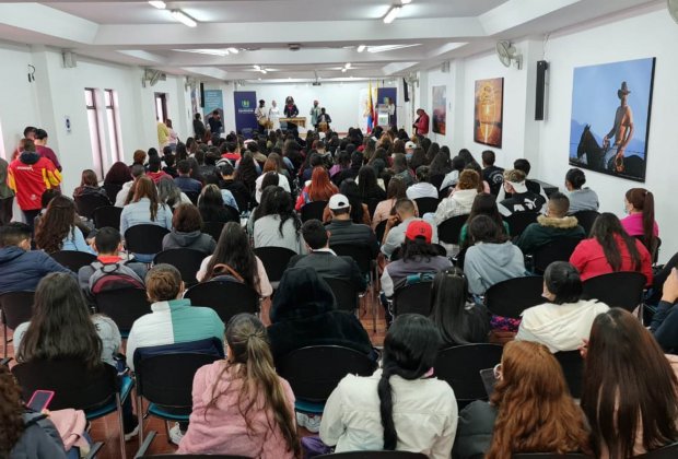 El IDPAC y la Universidad Cooperativa de Colombia evocan el Día de la Memoria y Solidaridad con las Víctimas