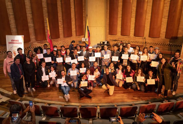 64 JÓVENES SE GRADUARON DE LA ESCUELA PARA CONSEJEROS Y CONSEJERAS LOCALES DE JUVENTUD