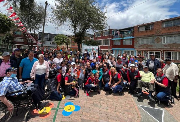 Ciudadanos en un parque chikaná 2022