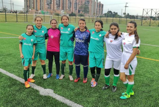  En una cancha y con un balón, niñas, niños y jóvenes de Kennedy le dicen no a la violencia contra la mujer