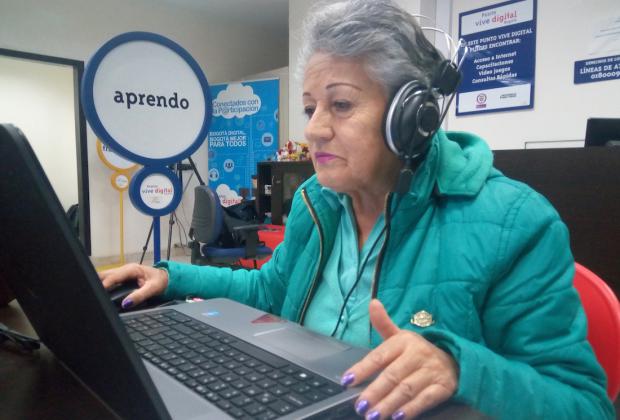 La Cyber-abuela estudiante del IDPAC