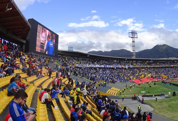 Abren investigación por denuncias de presuntos hechos de intolerancia en tribuna oriental del estadio El Campín por acomodaciones de hinchas 