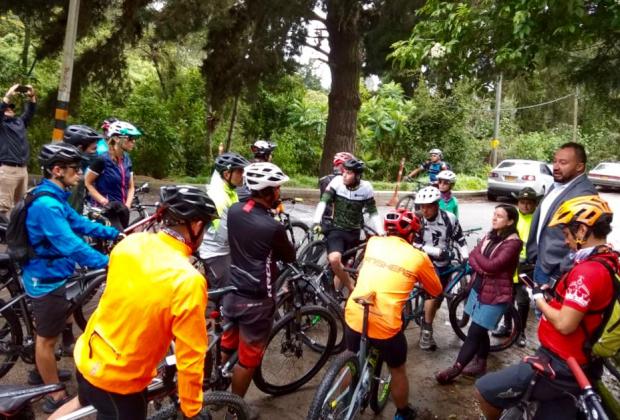 Ciclomontañistas comprometidos con la seguridad del sendero ecológico El Indio