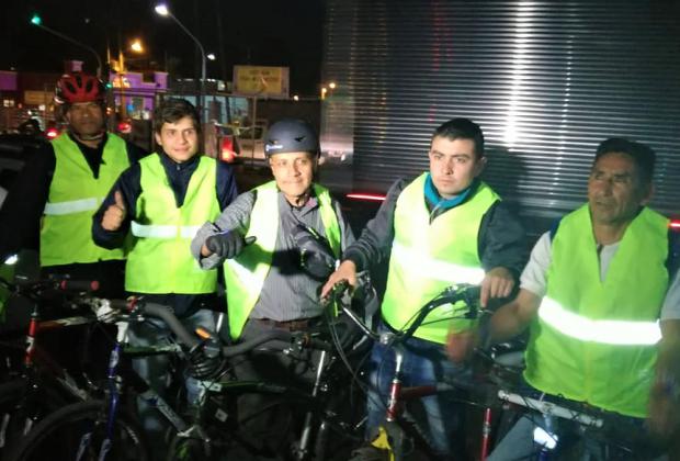 Con chalecos reflectivos para ciclistas se busca reducción de accidentes en Bogotá