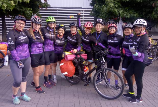 1.000 kilómetros en bici para promover el ciclismo y el respeto por la mujer