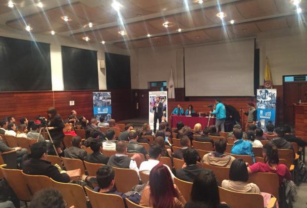 Cerca de 10.000 personas capacitadas en temas que fortalecen la participación ciudadana en Bogotá